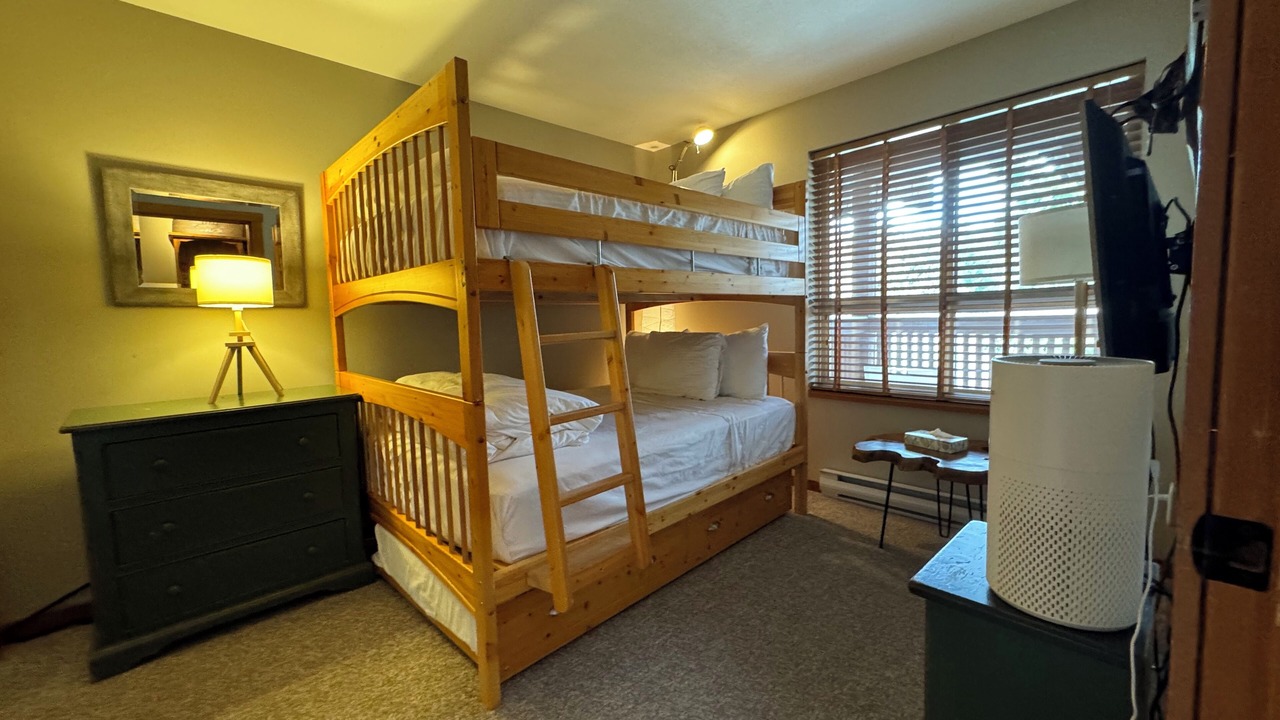 Photo of Bedroom in Whistler Cay Heights