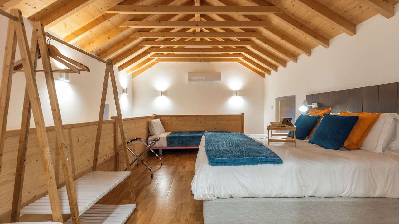Photo of Bedroom in Almocageme