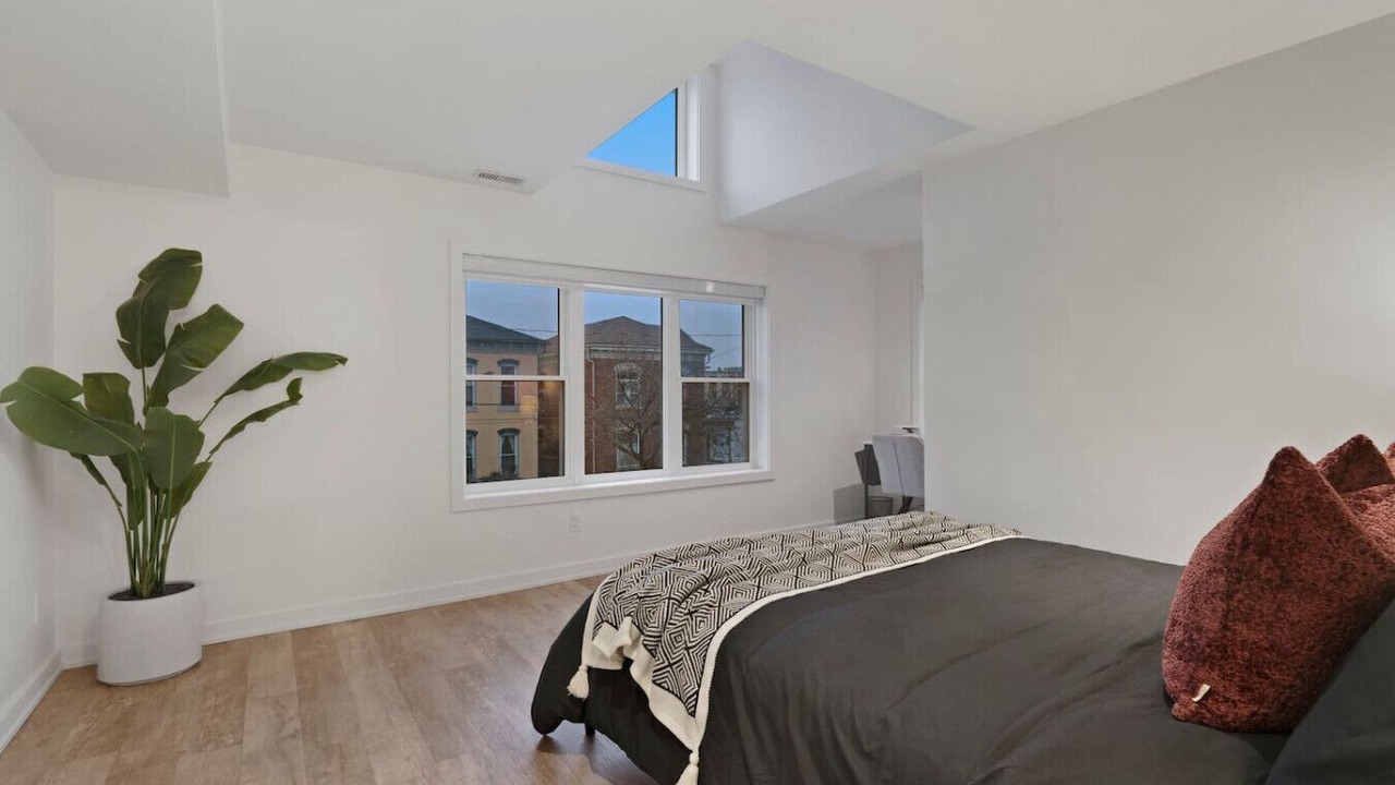 Photo of Bedroom in Downtown