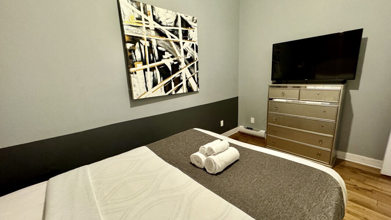 Photo of Bedroom in International District