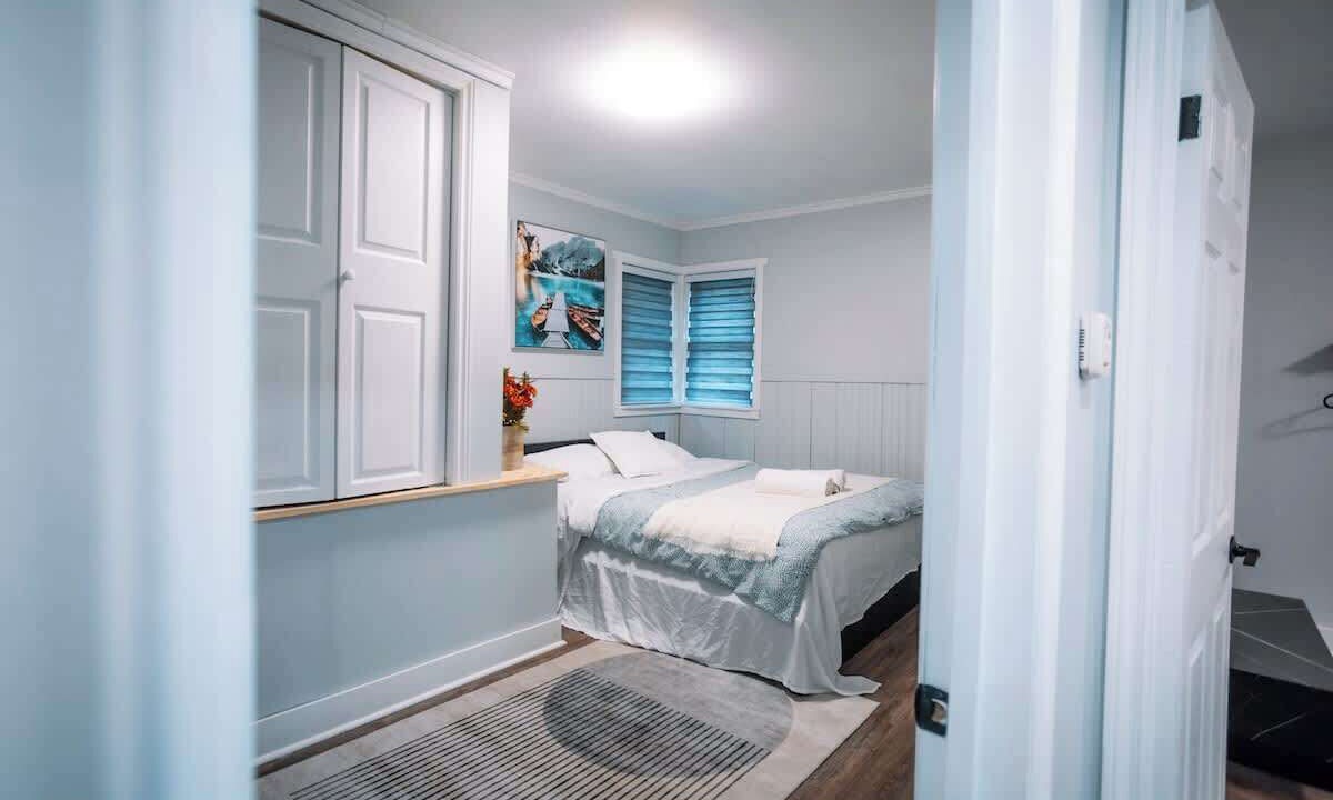 Photo of Bedroom in Muskoka Lakes