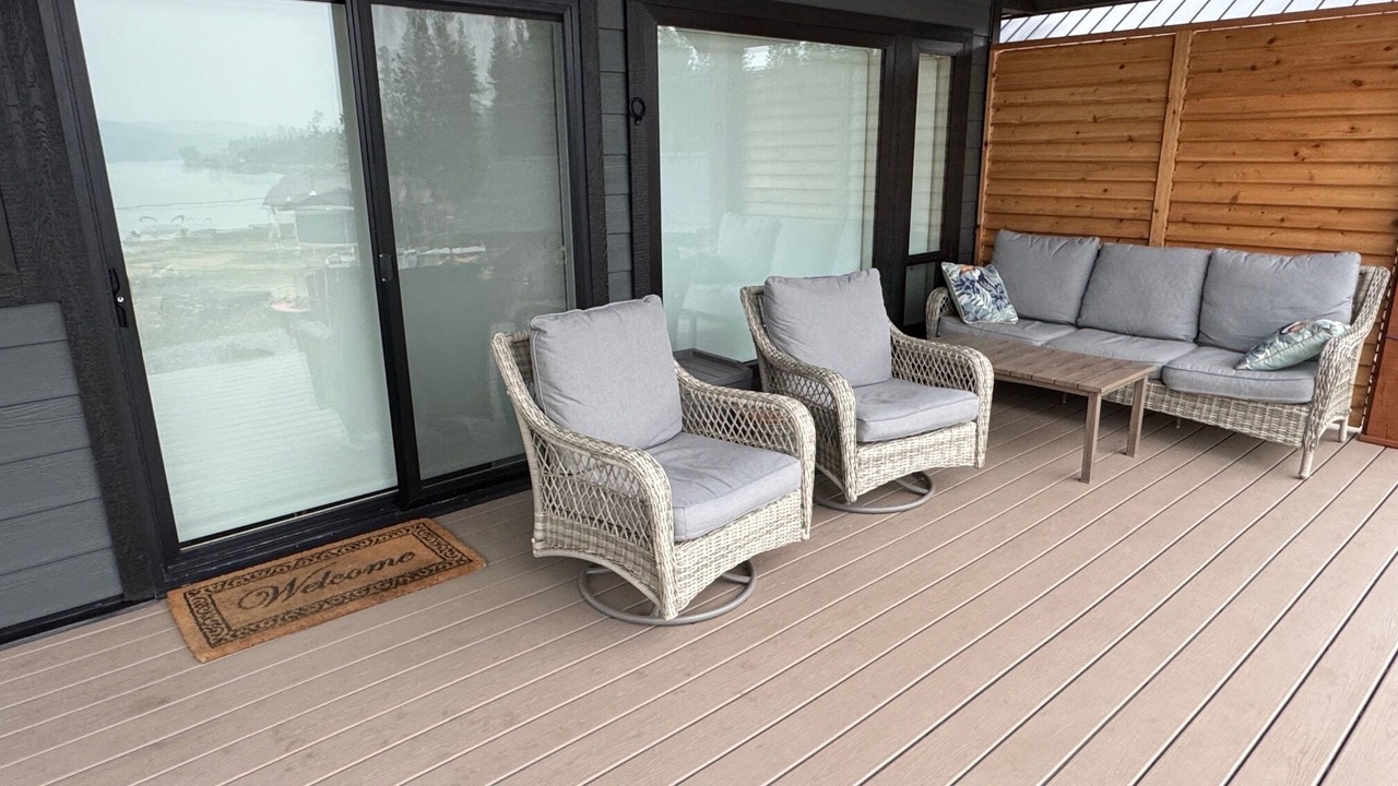 Photo of Patio Balcony in Lac La Hache