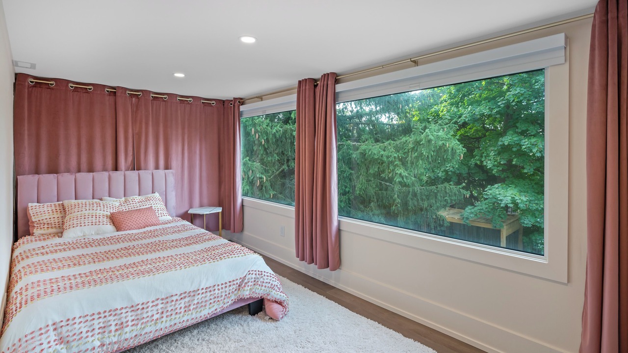 Photo of Bedroom in Downtown