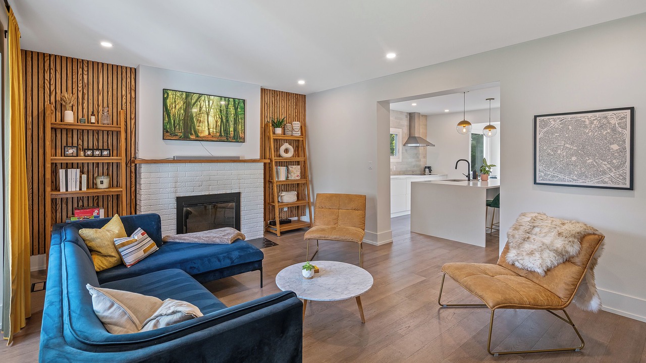 Photo of Livingroom in Downtown