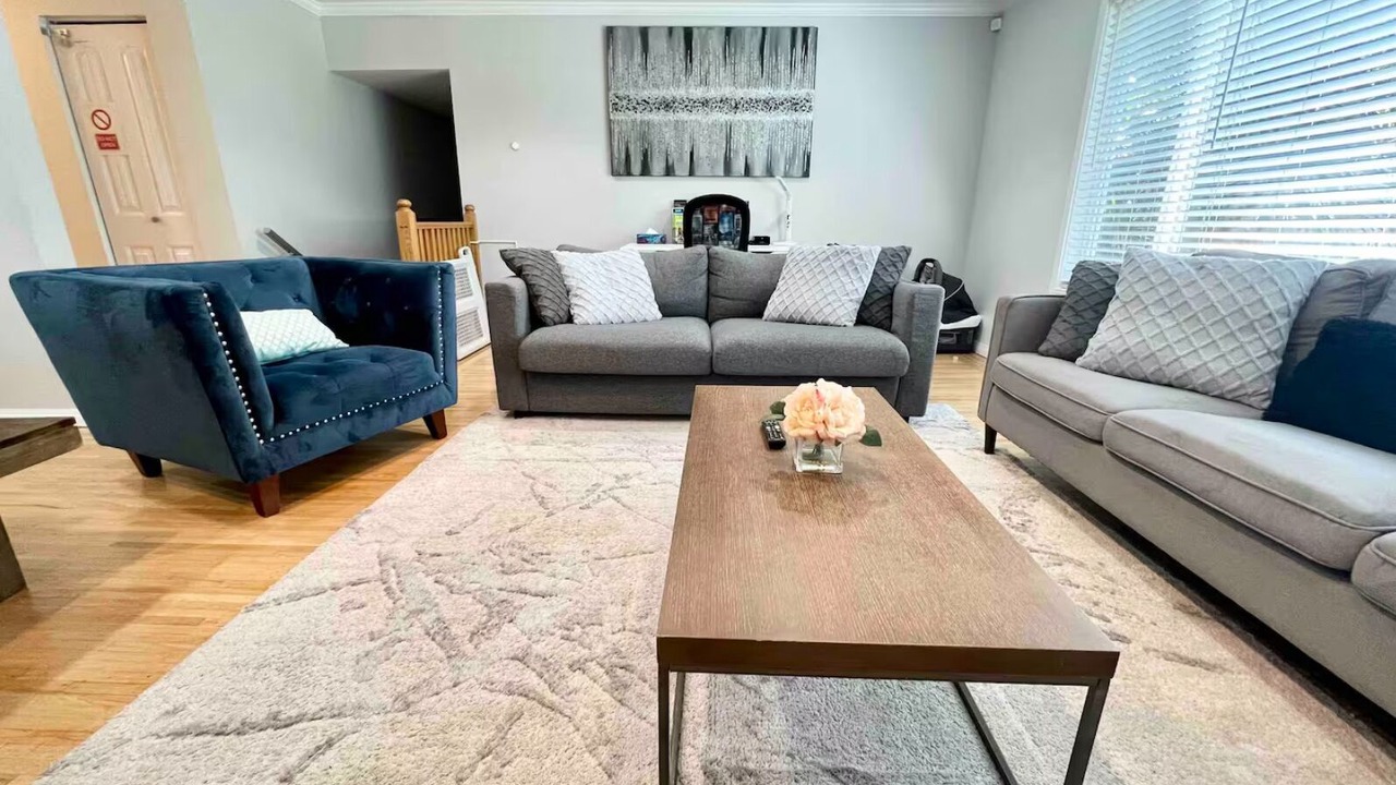 Photo of Livingroom in Mount Pleasant