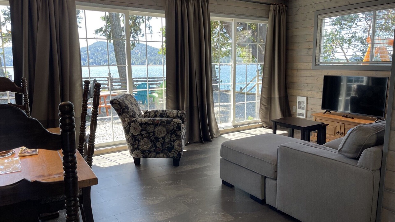 Photo of Livingroom in Sooke