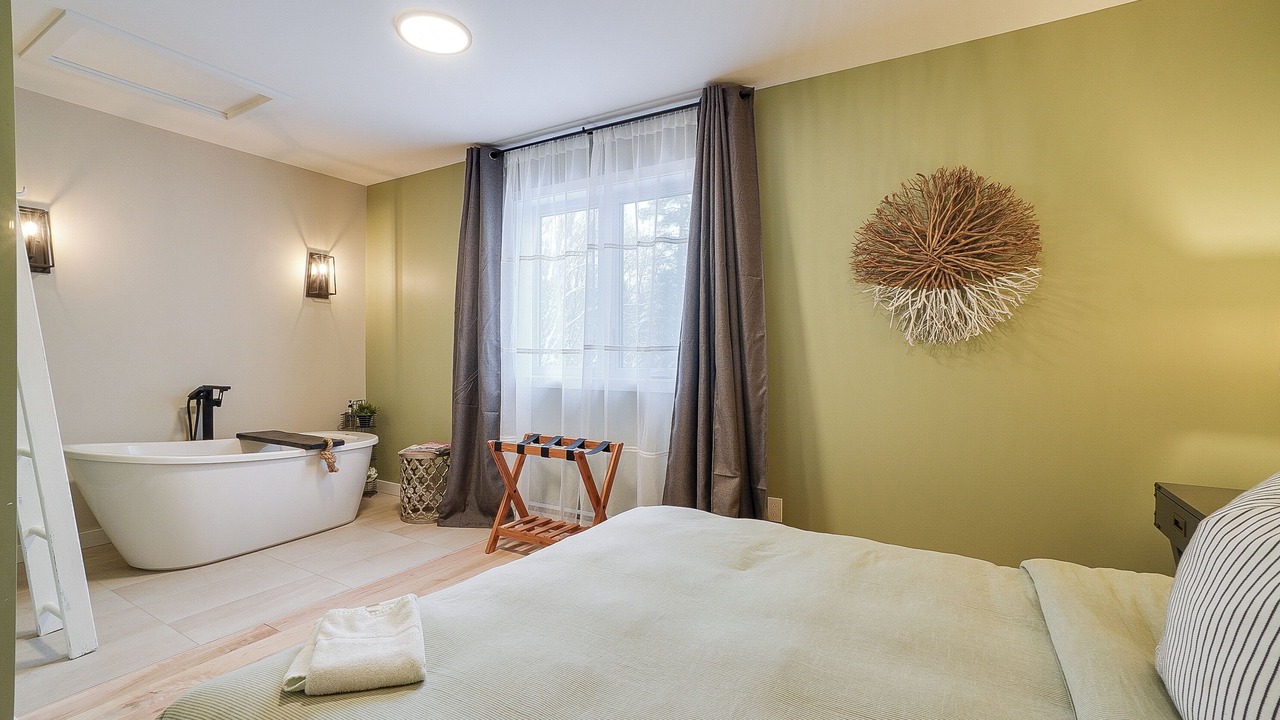 Photo of Bedroom in Saint-Faustin-Lac-Carre