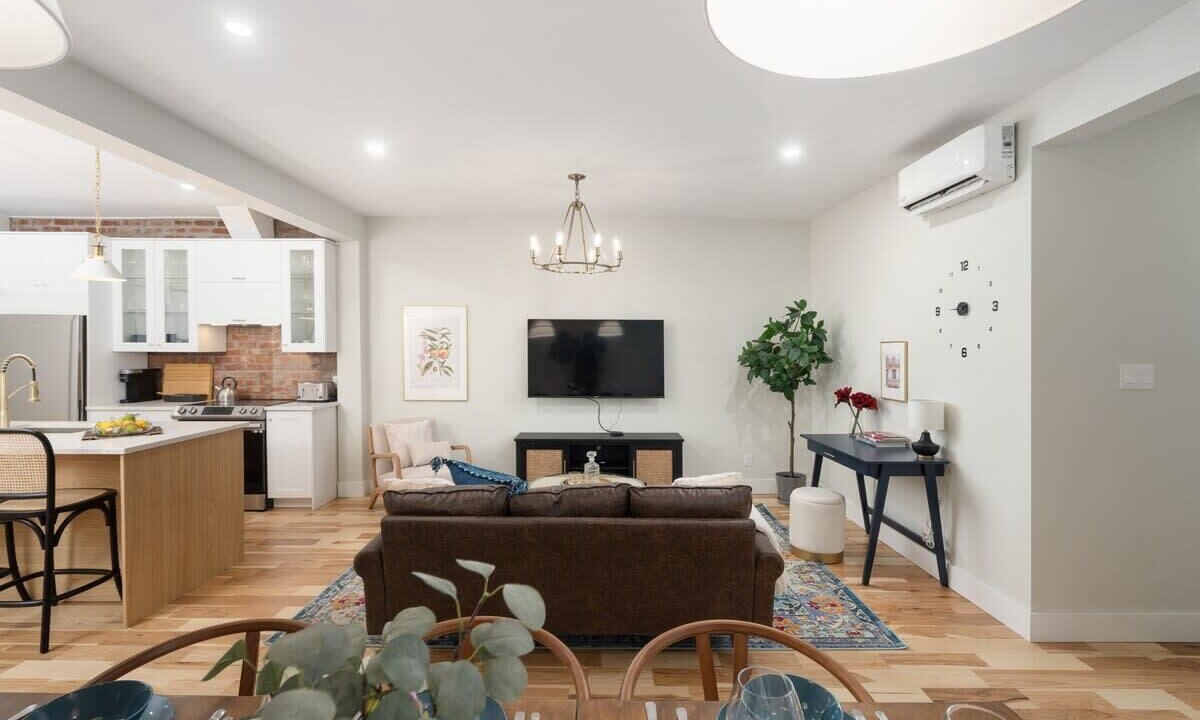 Photo of Livingroom in Mile End