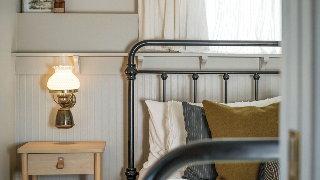 Photo of Bedroom in Sechelt