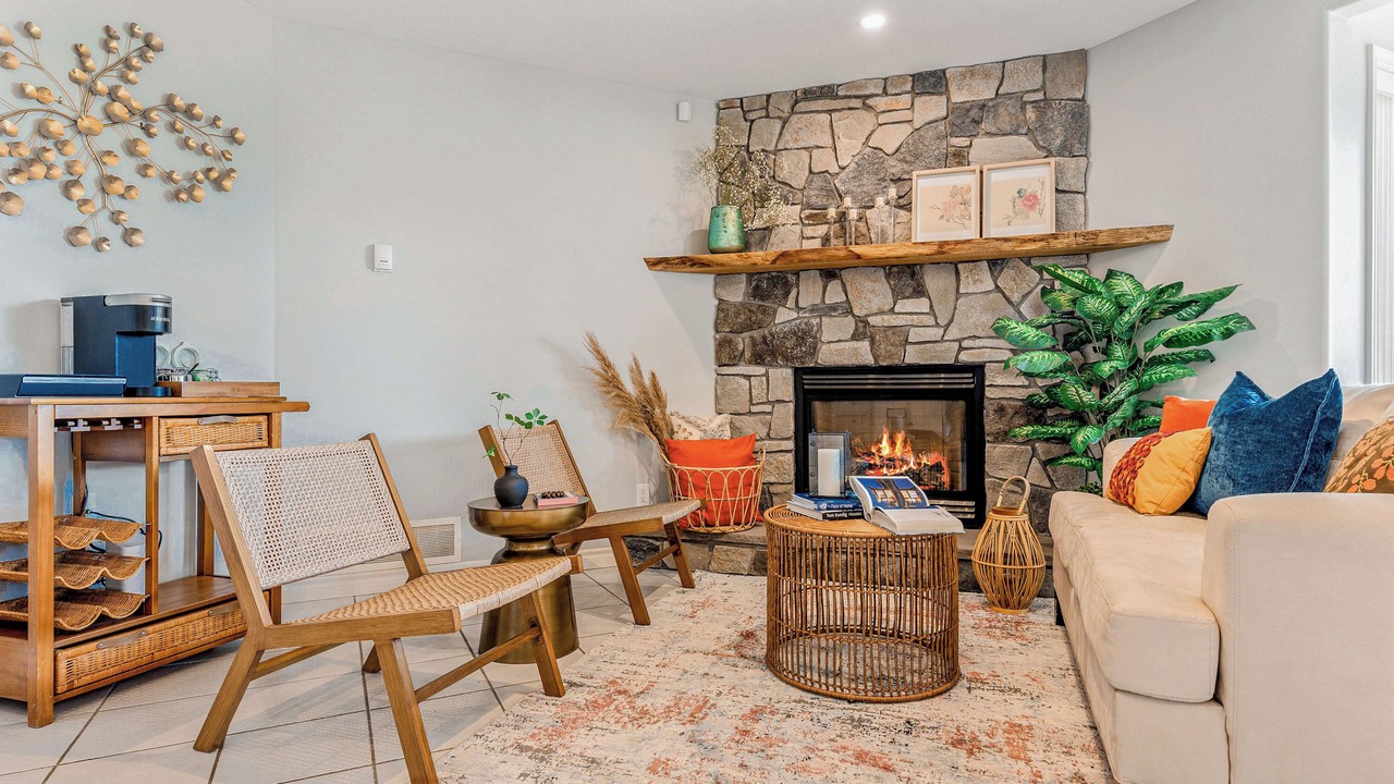 Photo of Livingroom in Promontory