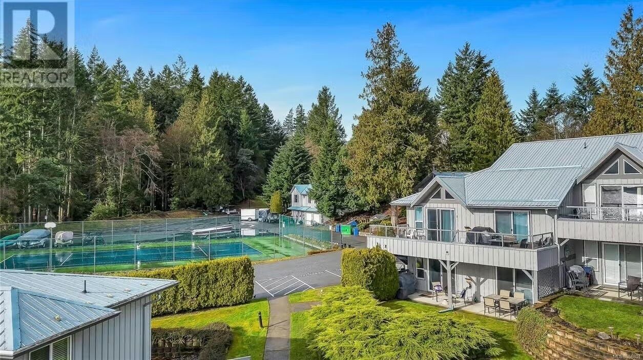 Photo of Outdoor in Shawnigan Lake