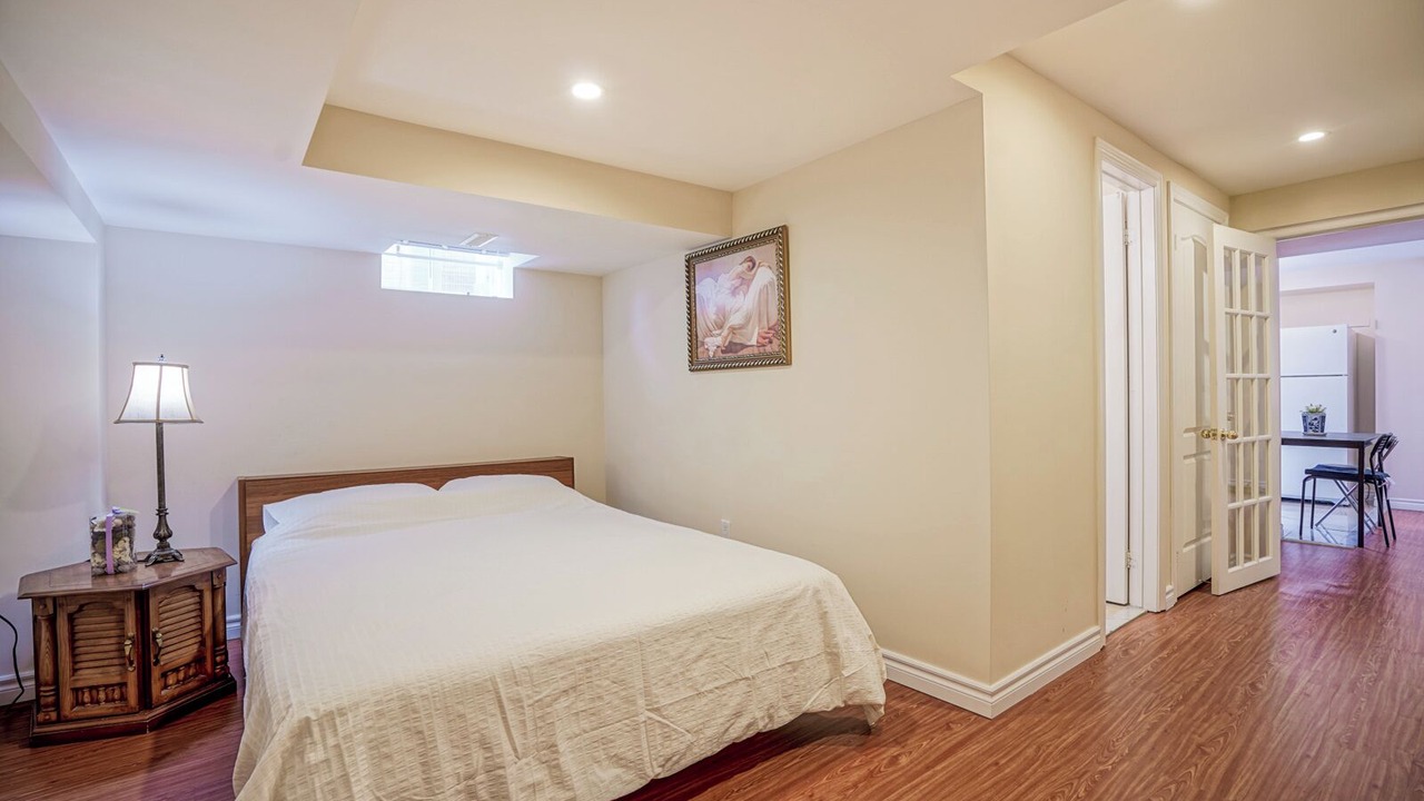 Photo of Bedroom in Richmond Hill