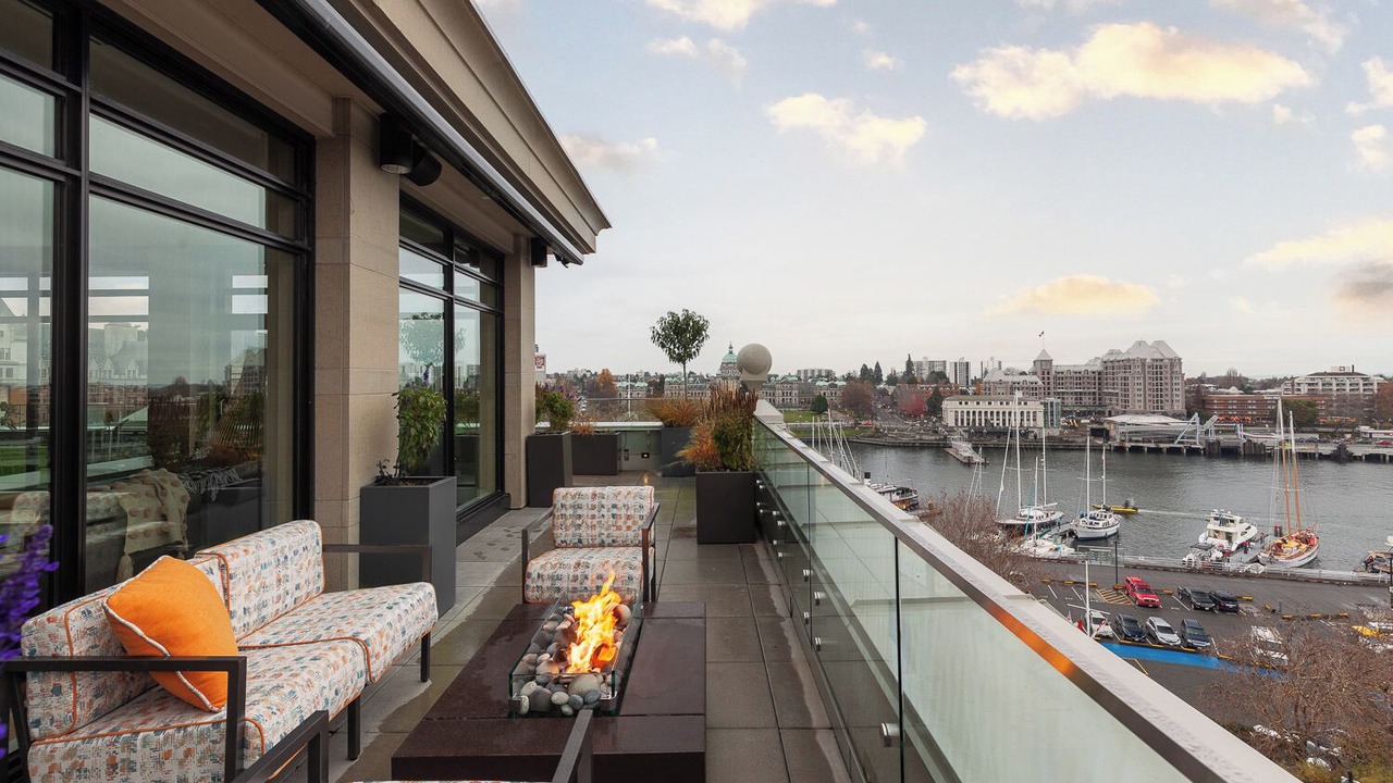 Photo of Patio Balcony in Inner Harbour