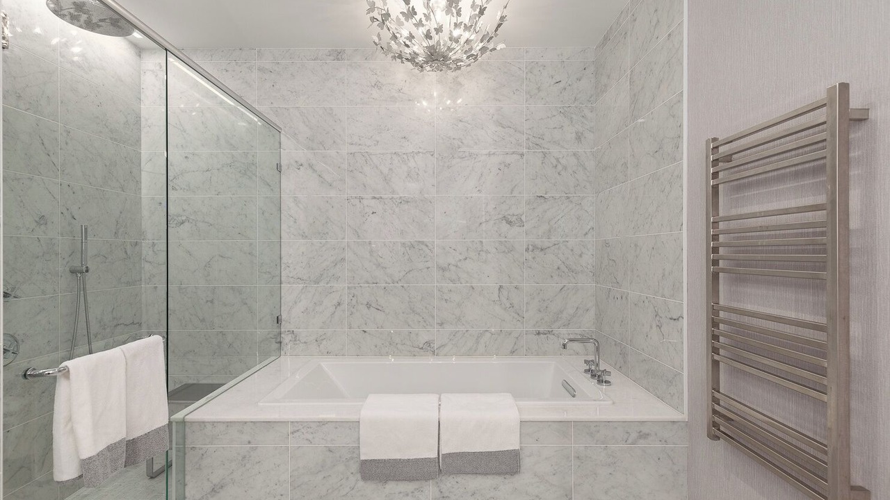 Photo of Bathroom in Inner Harbour