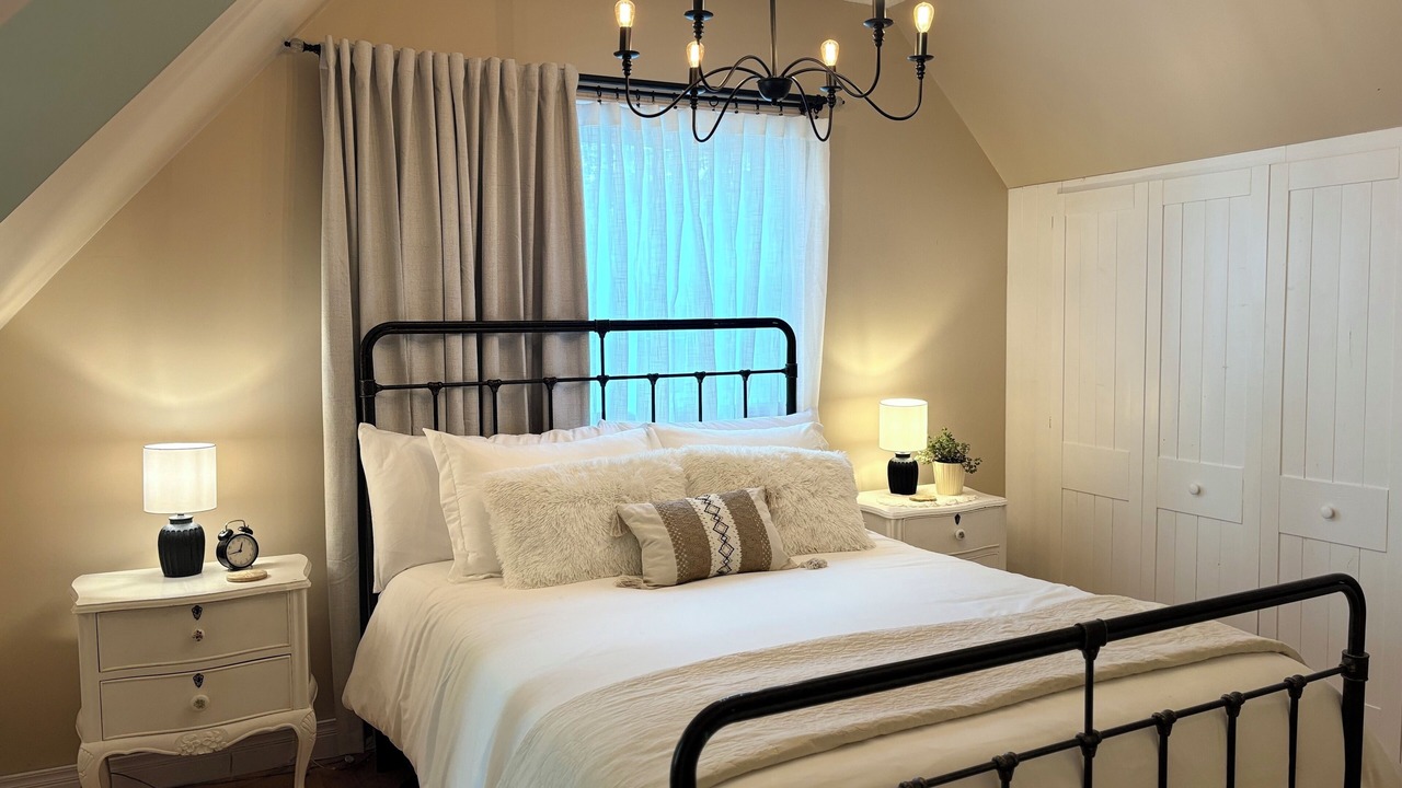 Photo of Bedroom in Water Valley