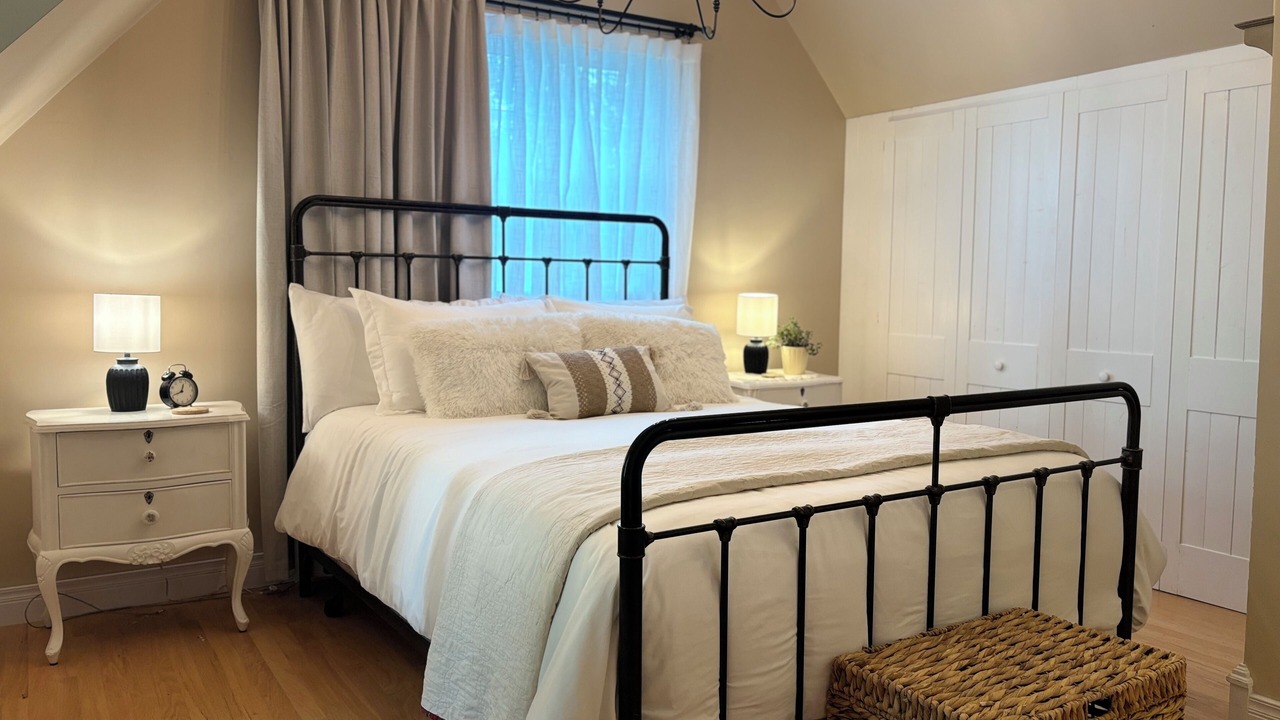 Photo of Bedroom in Water Valley