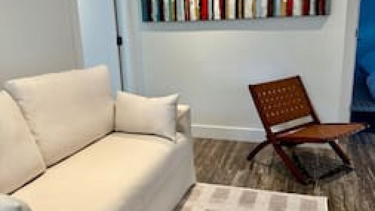 Photo of Livingroom in Riley Park-Little Mountain