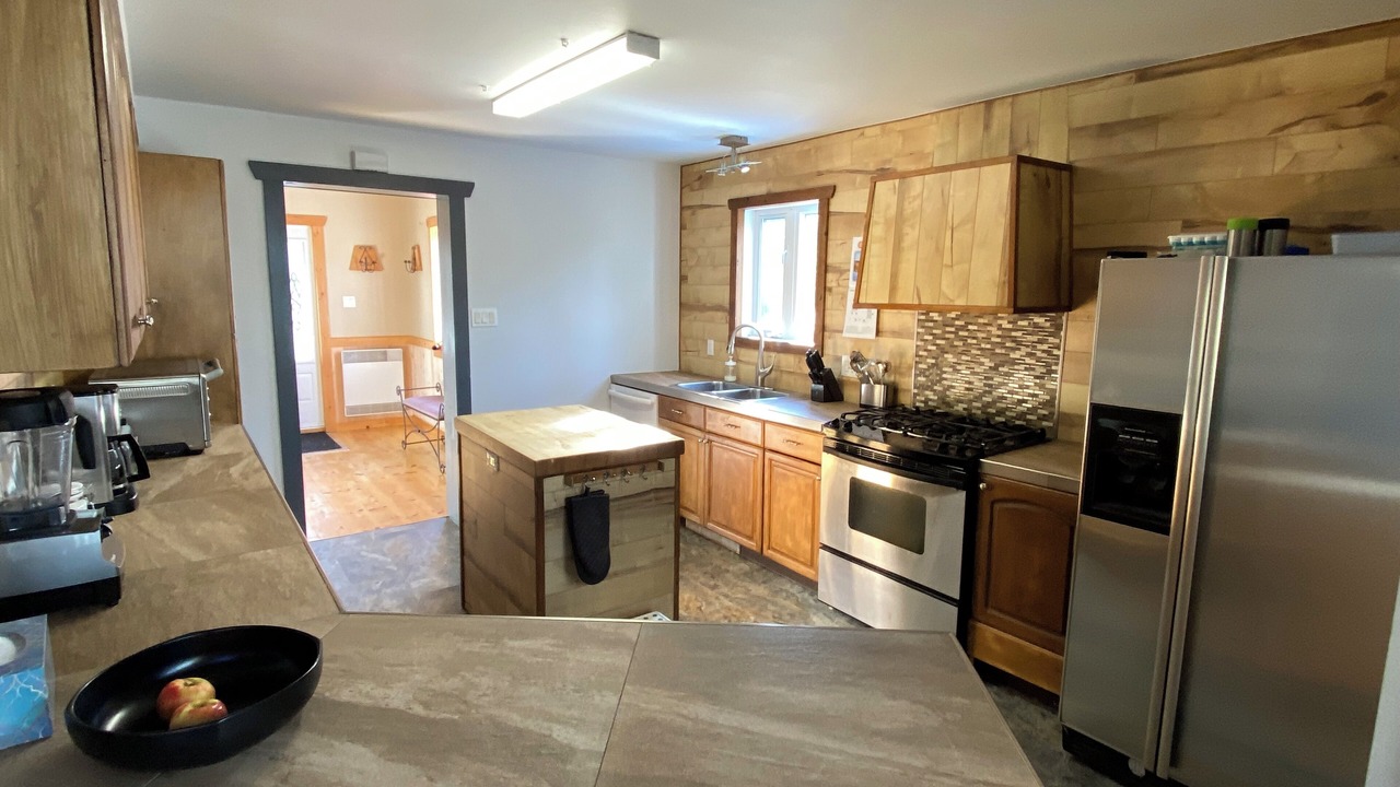 Photo of Kitchen in Saint-Emile-de-Suffolk