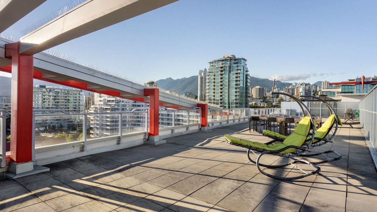 Photo of Patio Balcony in Lower Lonsdale