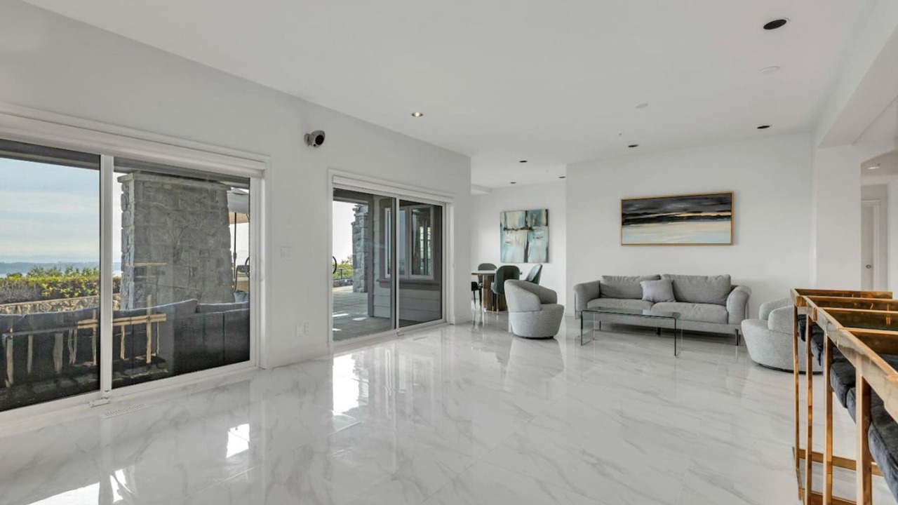 Photo of Livingroom in West Vancouver