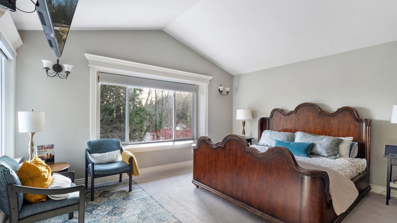 Photo of Bedroom in Lynn Valley