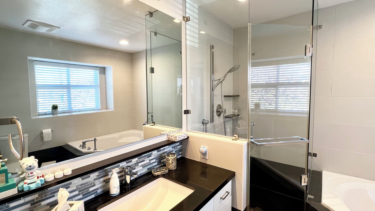 Photo of Bathroom in Marpole