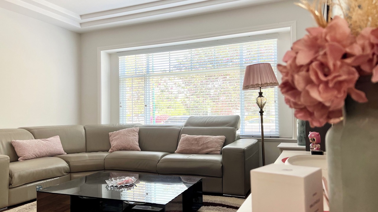 Photo of Livingroom in Marpole