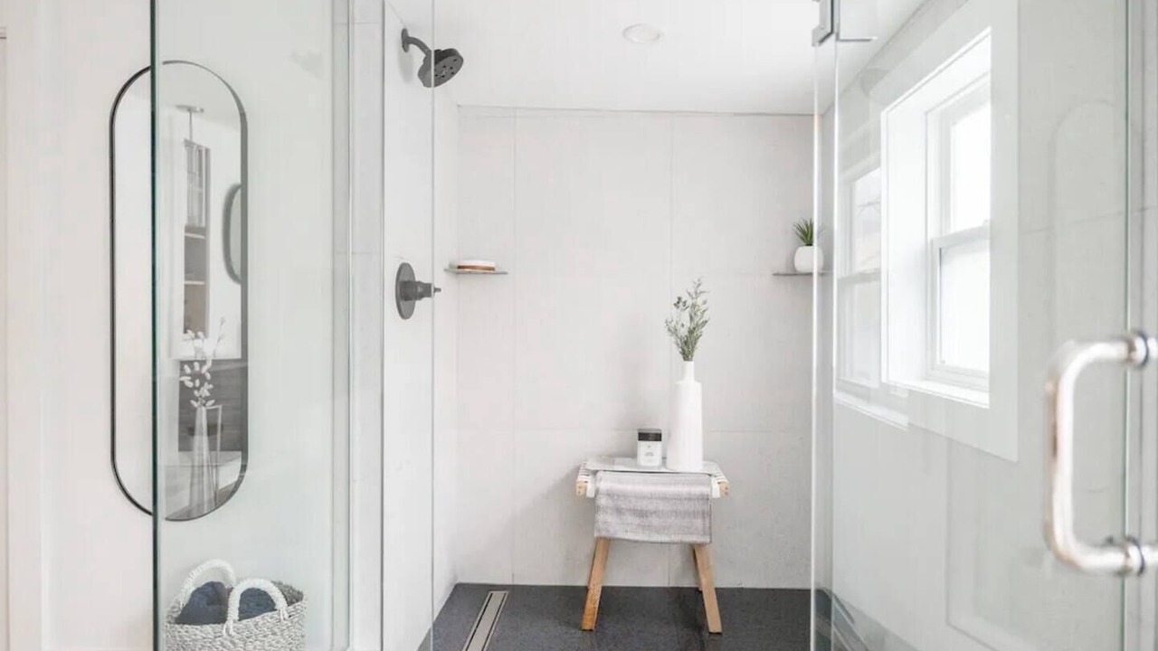 Photo of Bathroom in Quidi Vidi