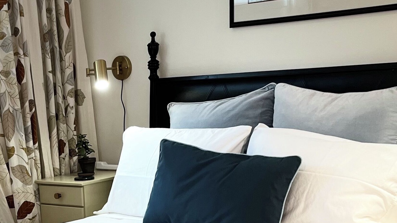 Photo of Bedroom in Saanich East
