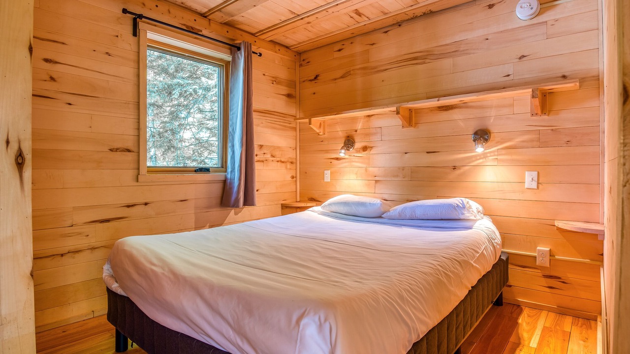 Photo of Bedroom in Saint-Faustin-Lac-Carre