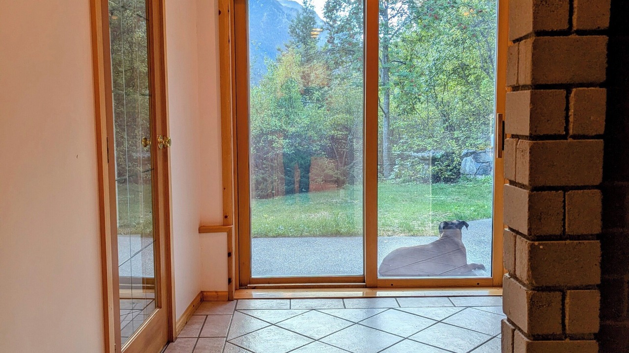 Photo of Others in Shalalth