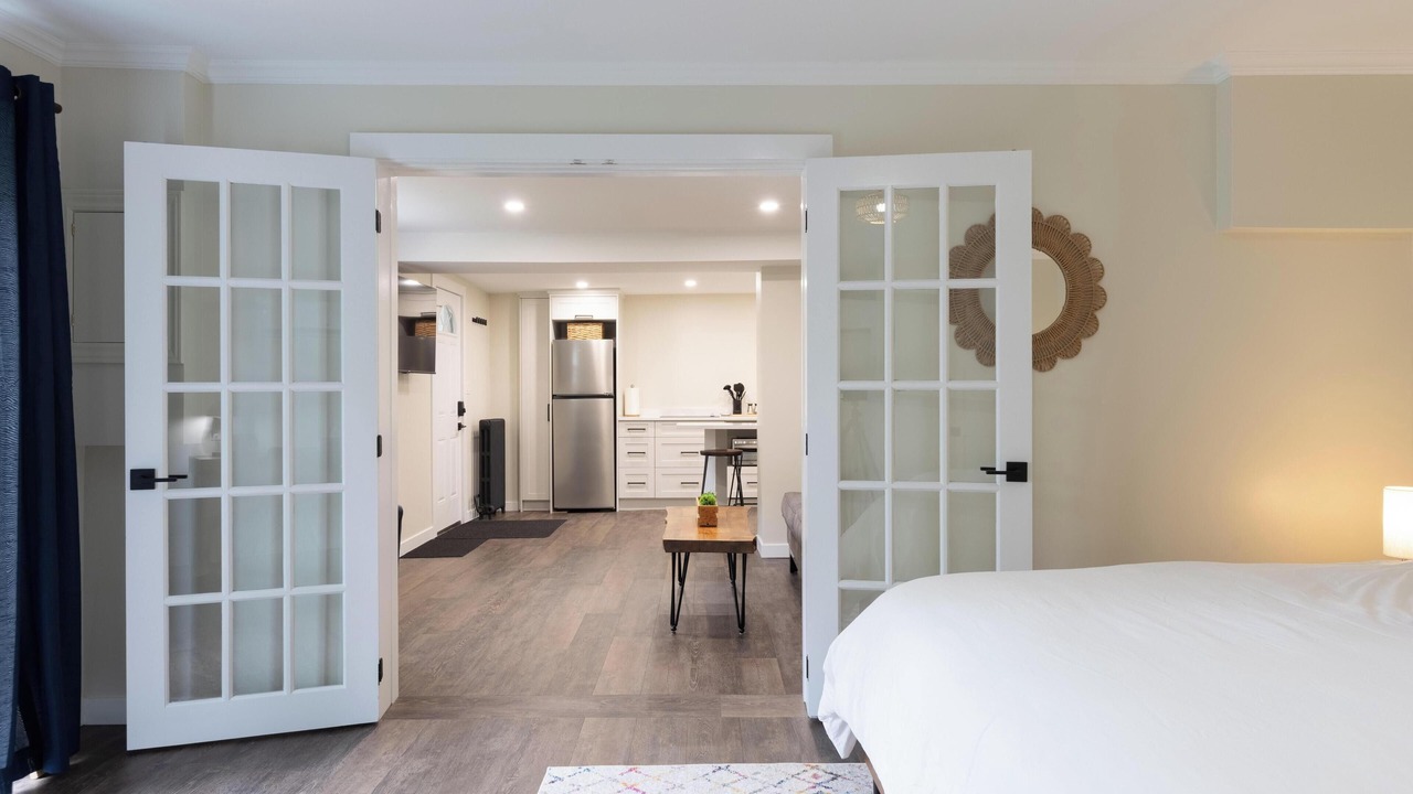 Photo of Bedroom in Port Dalhousie