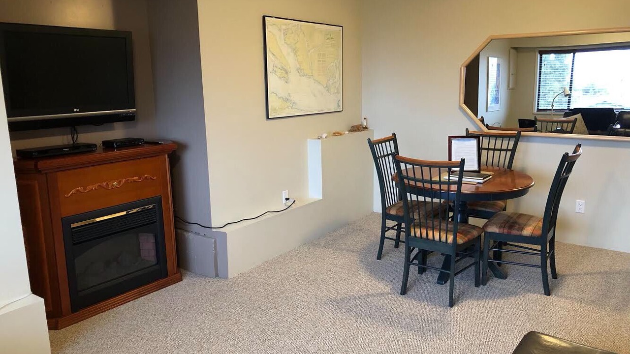 Photo of Bedroom in Davis Bay