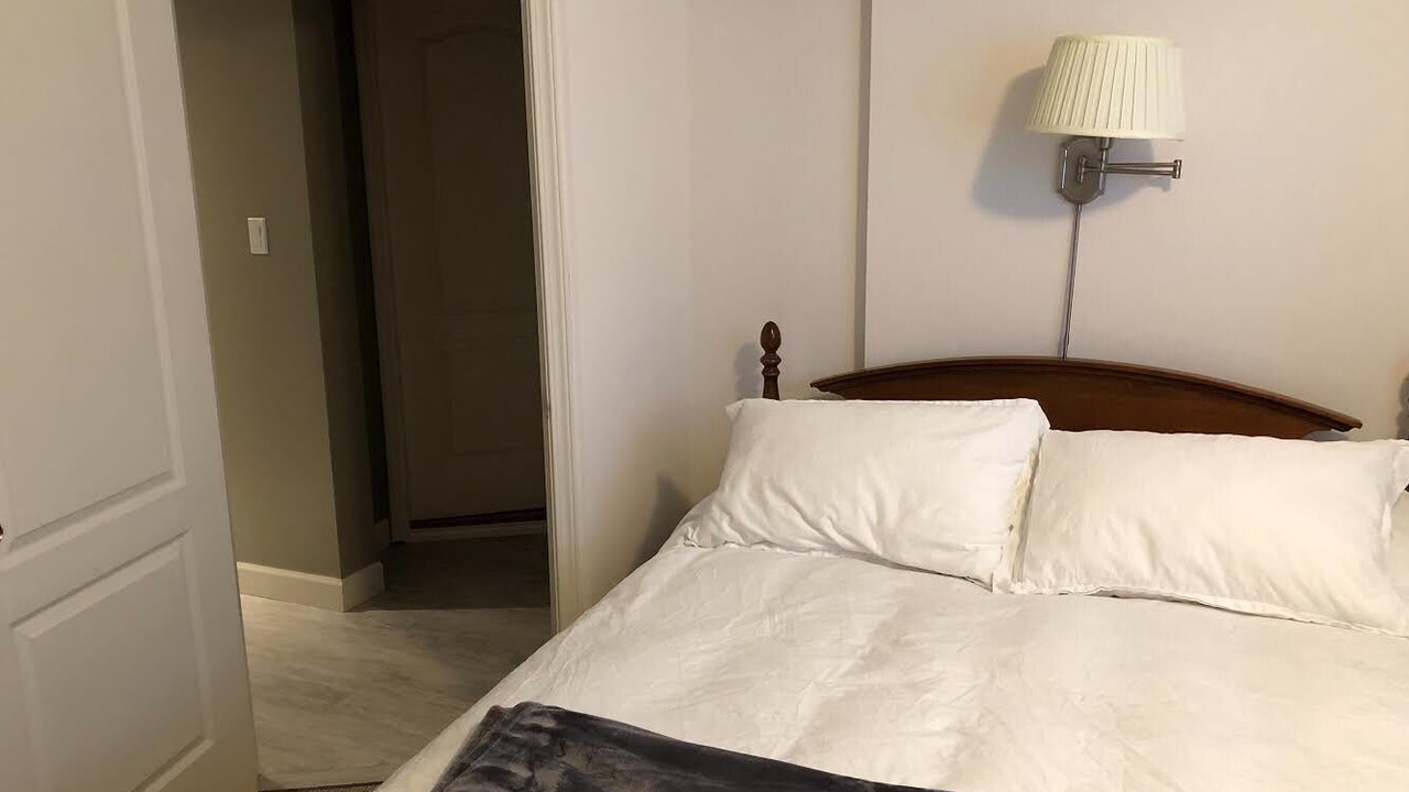 Photo of Bedroom in Davis Bay