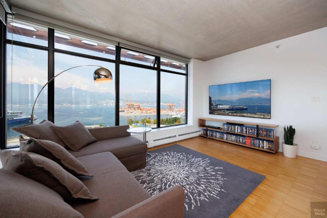 Photo of Livingroom in Gastown