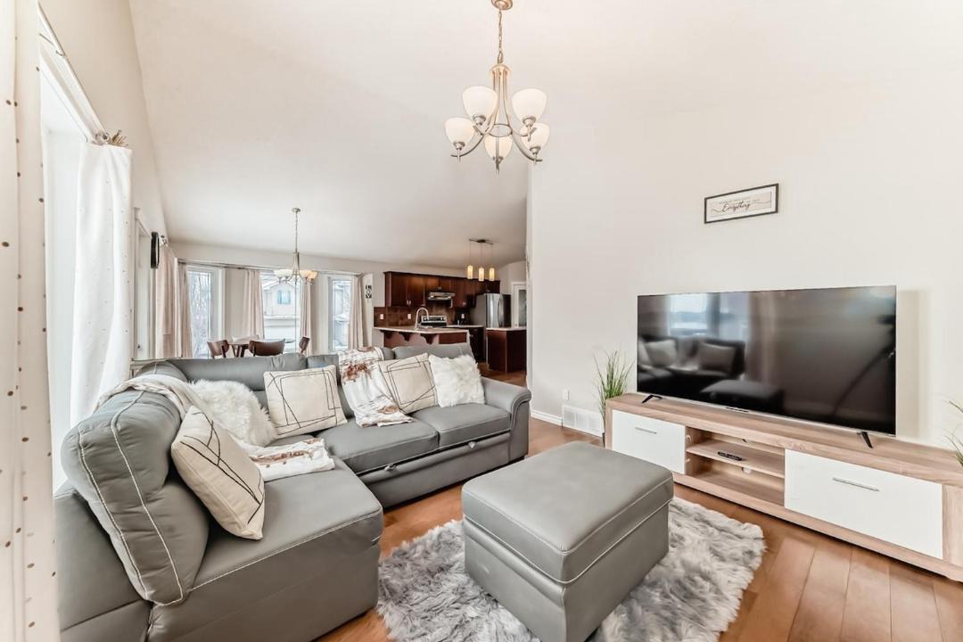 Photo of Livingroom in Northwest Edmonton