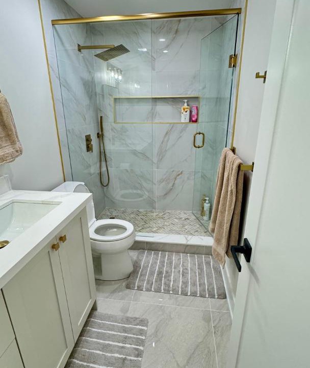 Photo of Bathroom in Niagara Falls