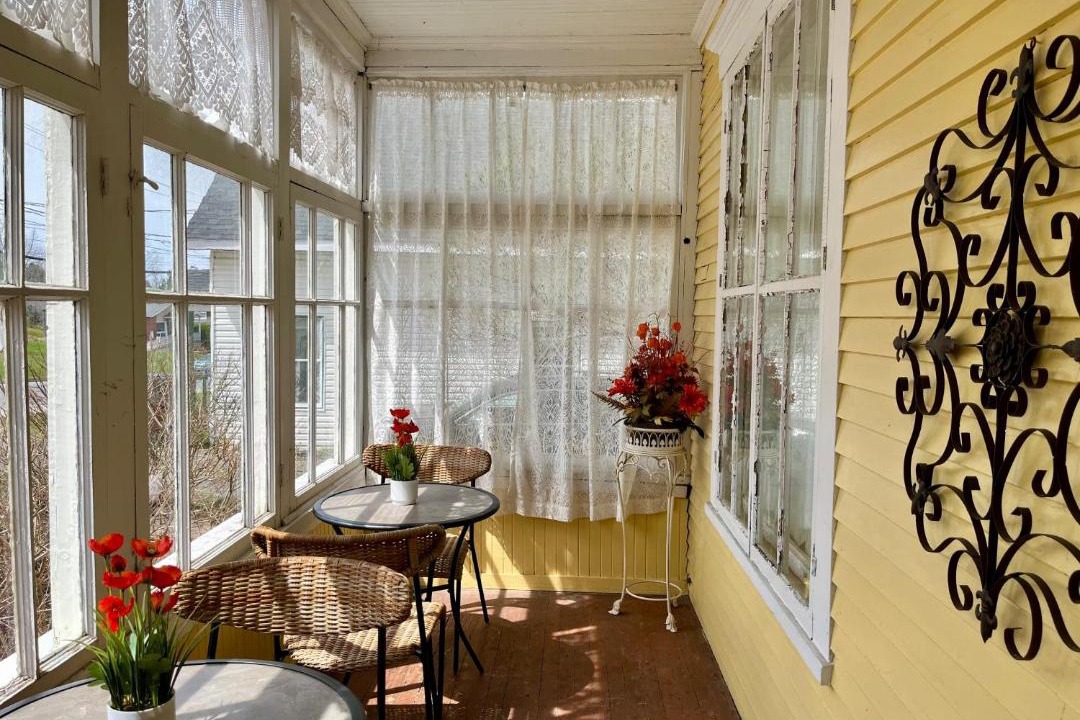 Photo of Patio Balcony in Notre-Dame-Des-Bois