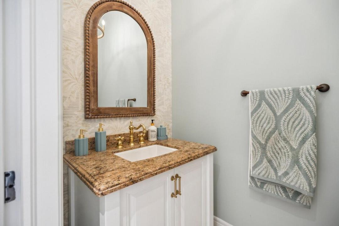 Photo of Bathroom in Stoney Creek