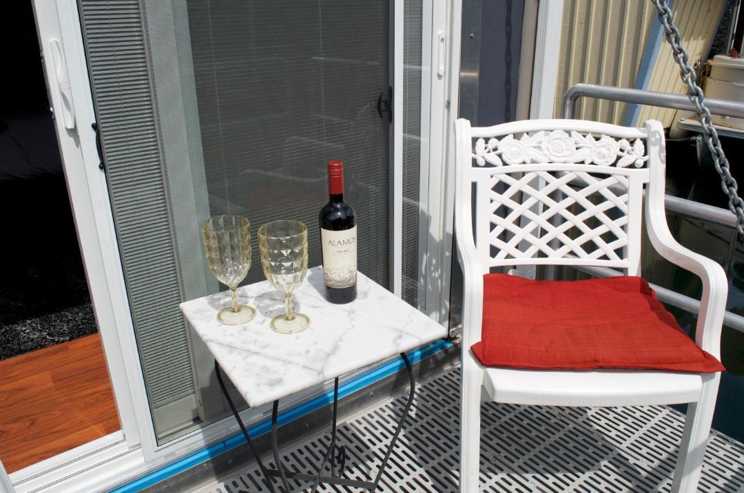 Photo of Patio Balcony in Inner Harbour