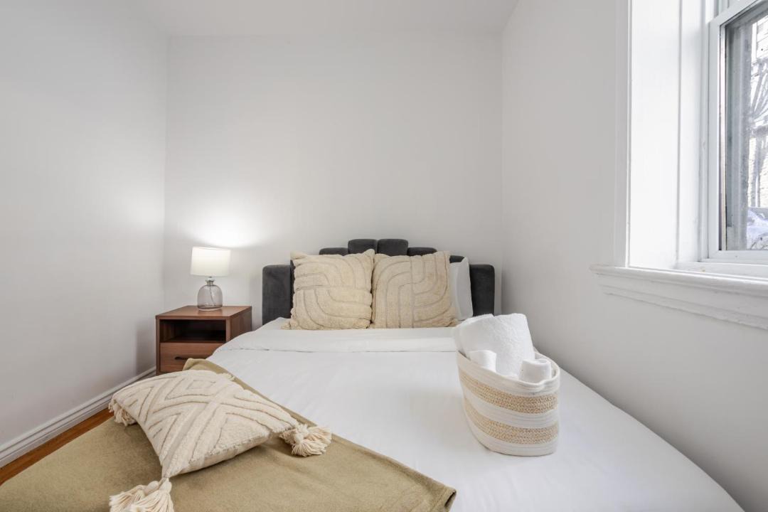 Photo of Bedroom in Shaughnessy Village