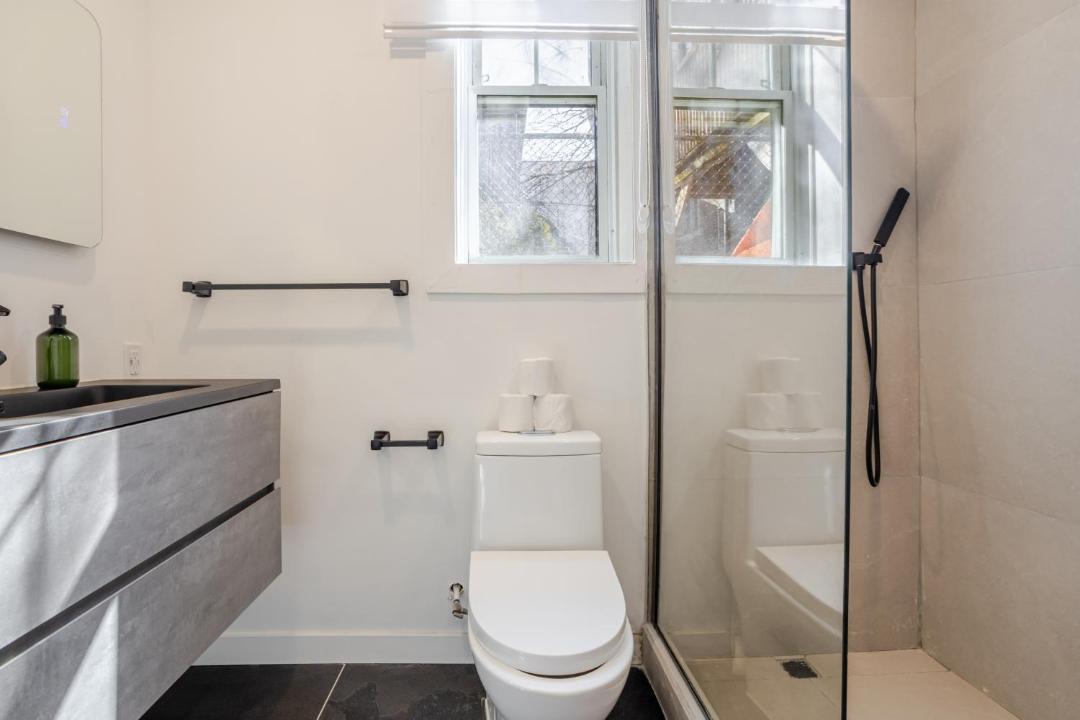 Photo of Bathroom in Shaughnessy Village