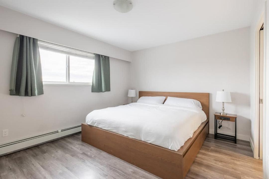 Photo of Bedroom in Sunset