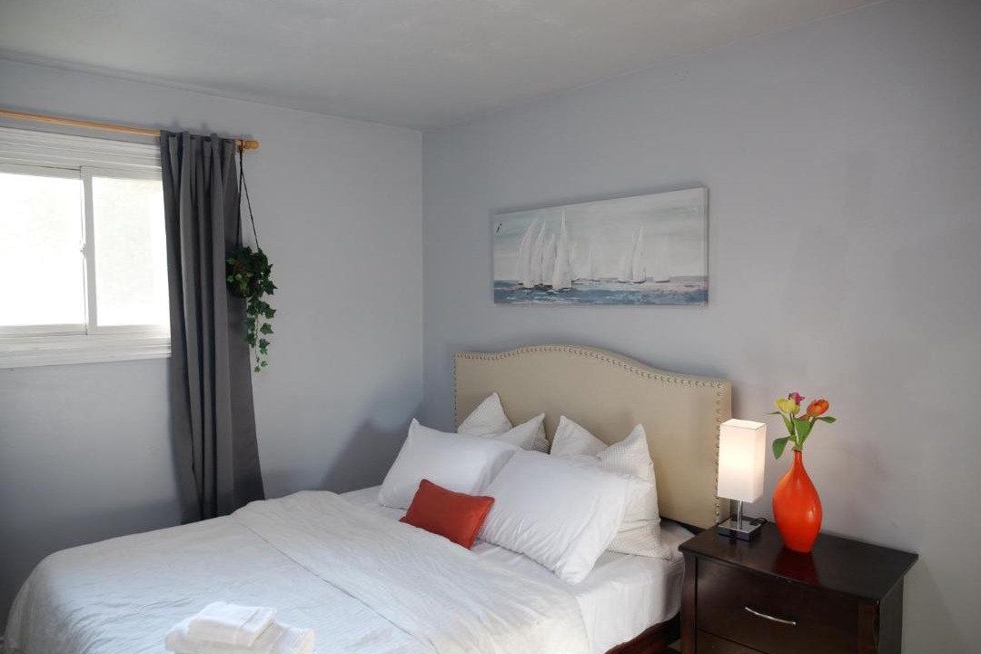 Photo of Bedroom in Amherstview