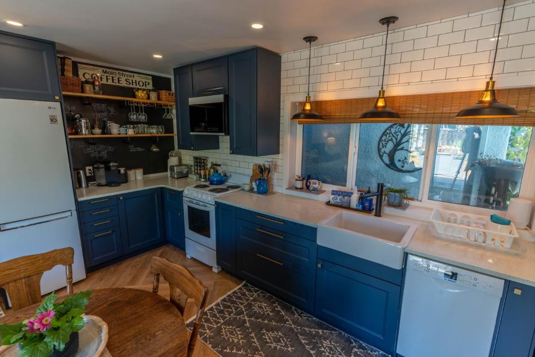 Photo of Kitchen in Saanich East