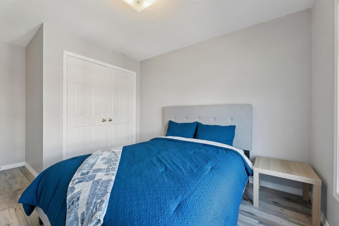 Photo of Bedroom in Ajax