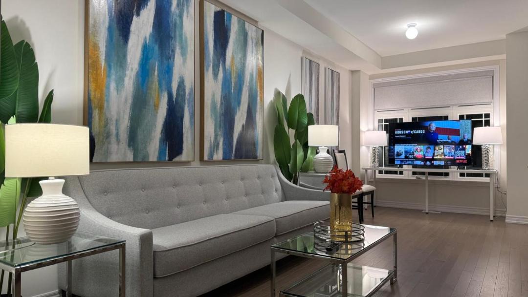 Photo of Livingroom in Pickering