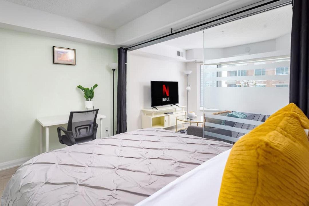 Photo of Bedroom in Bloor-Yorkville
