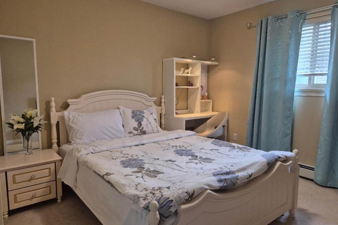 Photo of Bedroom in Maple Ridge