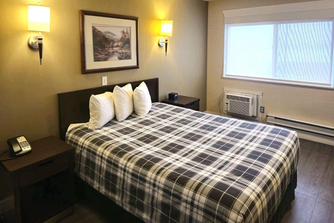 Photo of Bedroom in Kamloops